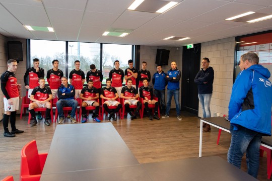 2018-12-08 Sponsorshirts JO19-1