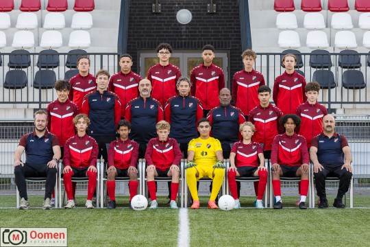 teamfoto_2024_2025_JO15-1